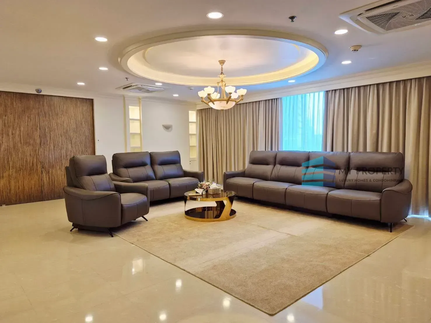 Luxury Penthouse near MRT Lumphini, opposite One Bangkok